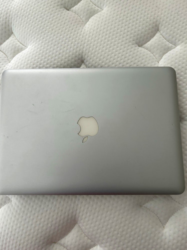 Apple macbook pro 13in - apple,